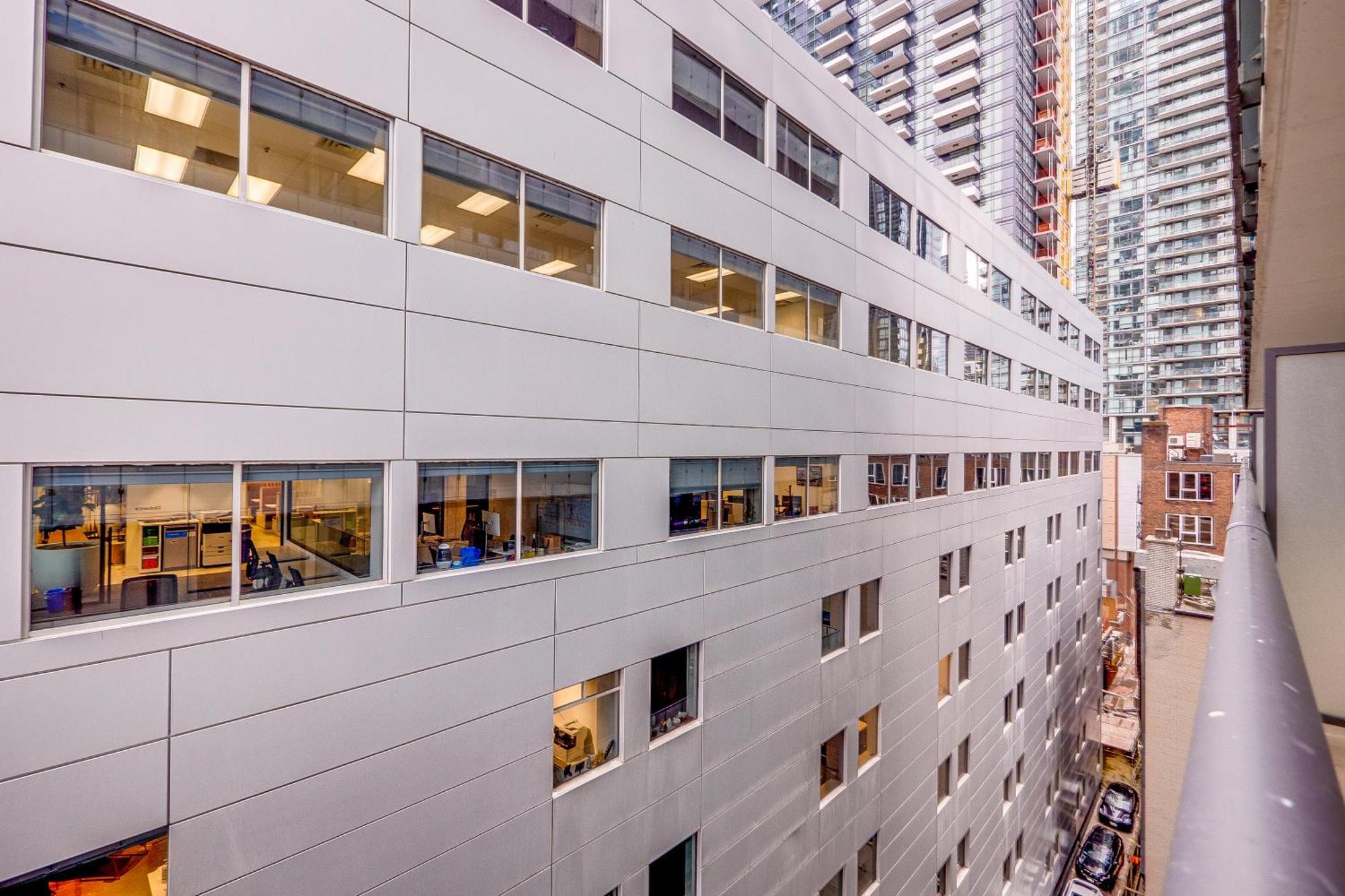 Modern Suite On Peter St - City View Toronto Exterior photo
